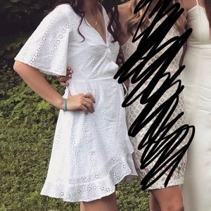 White floral wrap dress!